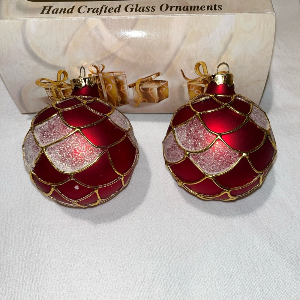 Vintage Red & sparkling Holiday Ornaments Set - Picture 11 of 15
